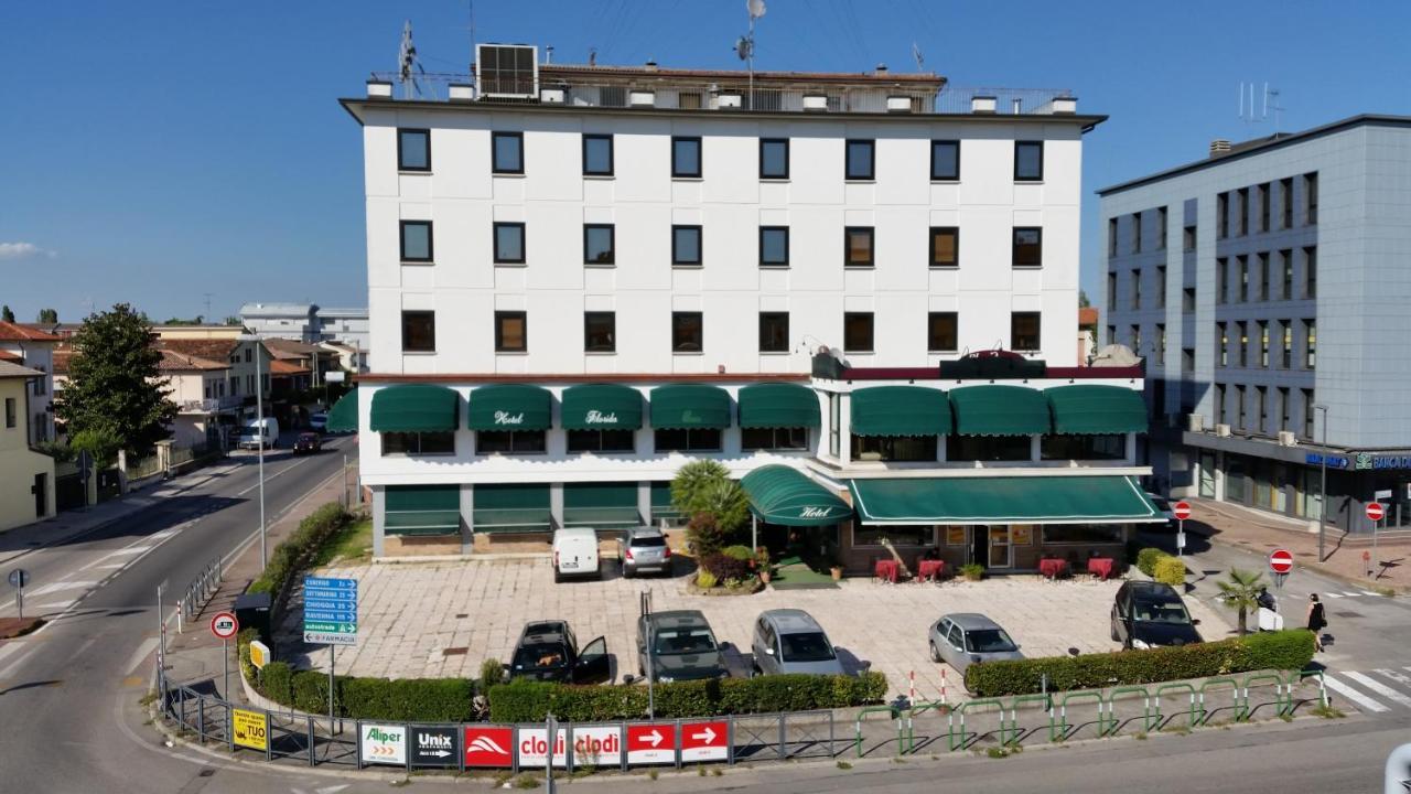 Hotel Florida بيوفي دي ساكّو المظهر الخارجي الصورة